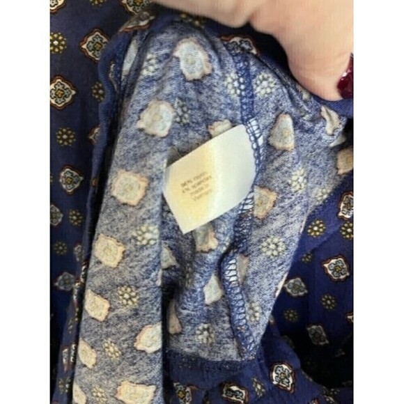 Lane Bryant Blue Medallion Vneck 3/4 Sleeve Peplum Blouse 18/20 - Picture 5 of 5